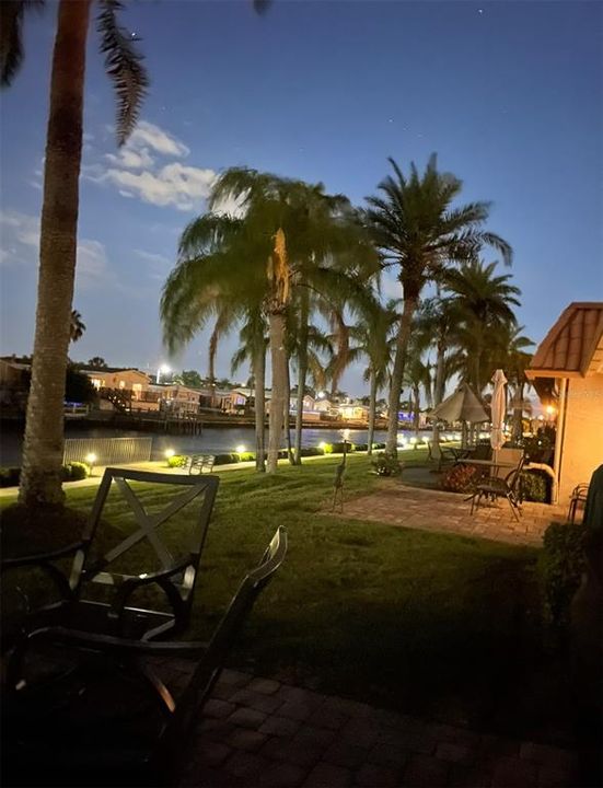 Activo con contrato: $249,000 (2 camas, 2 baños, 1373 Pies cuadrados)