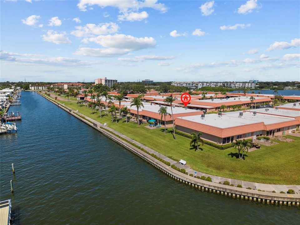 Activo con contrato: $249,000 (2 camas, 2 baños, 1373 Pies cuadrados)