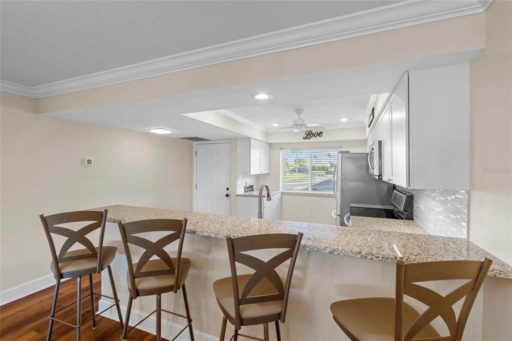 Activo con contrato: $249,000 (2 camas, 2 baños, 1373 Pies cuadrados)