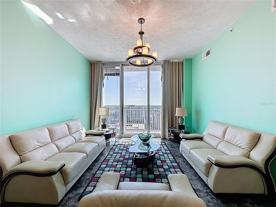 For Sale: $399,000 (2 beds, 2 baths, 1263 Square Feet)