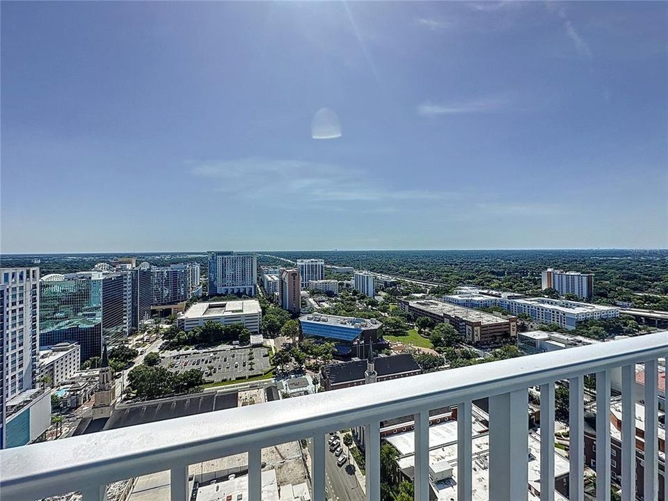 For Sale: $399,000 (2 beds, 2 baths, 1263 Square Feet)