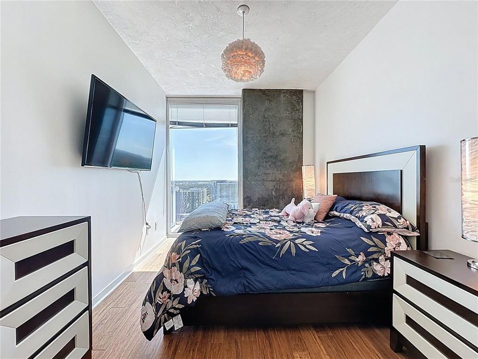 For Sale: $399,000 (2 beds, 2 baths, 1263 Square Feet)