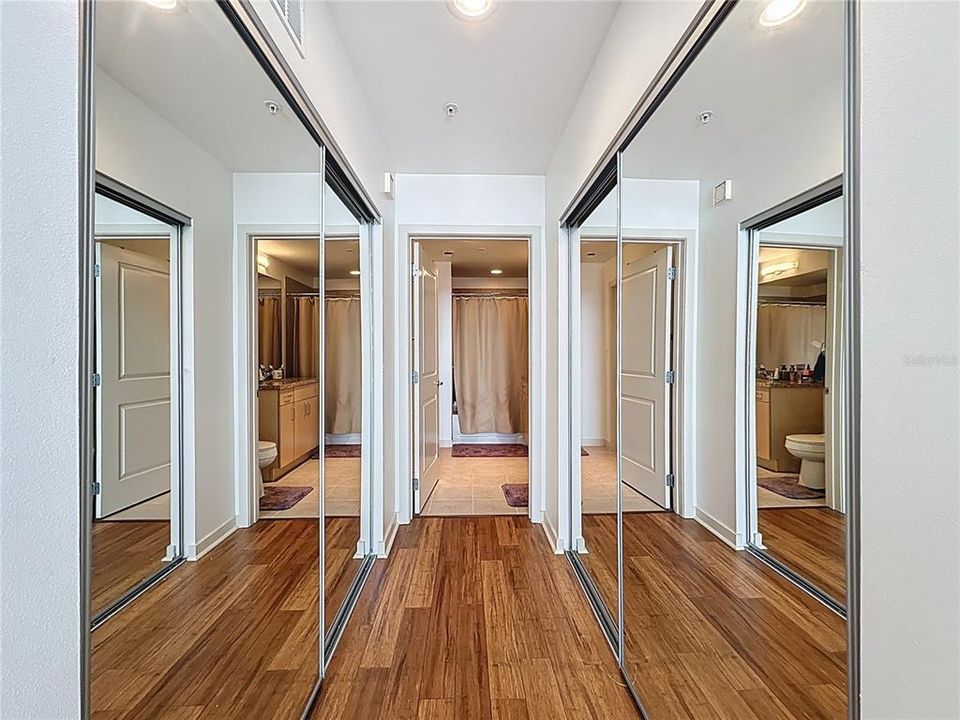 For Sale: $399,000 (2 beds, 2 baths, 1263 Square Feet)