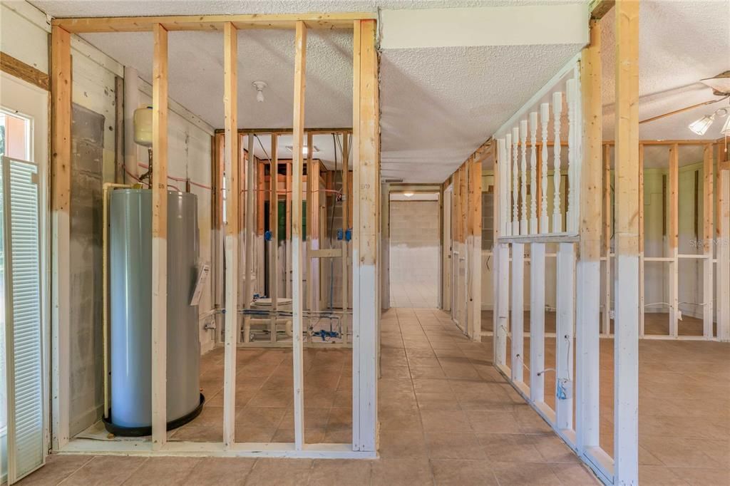 待售: $350,000 (4 贝兹, 2 浴室, 2776 平方英尺)