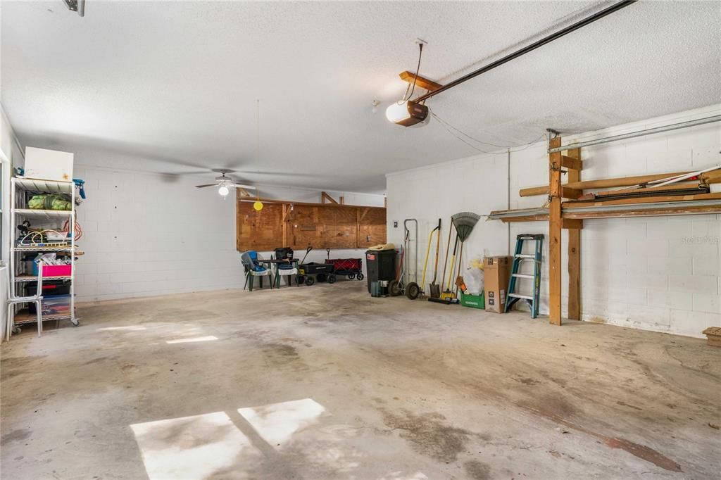 待售: $350,000 (4 贝兹, 2 浴室, 2776 平方英尺)