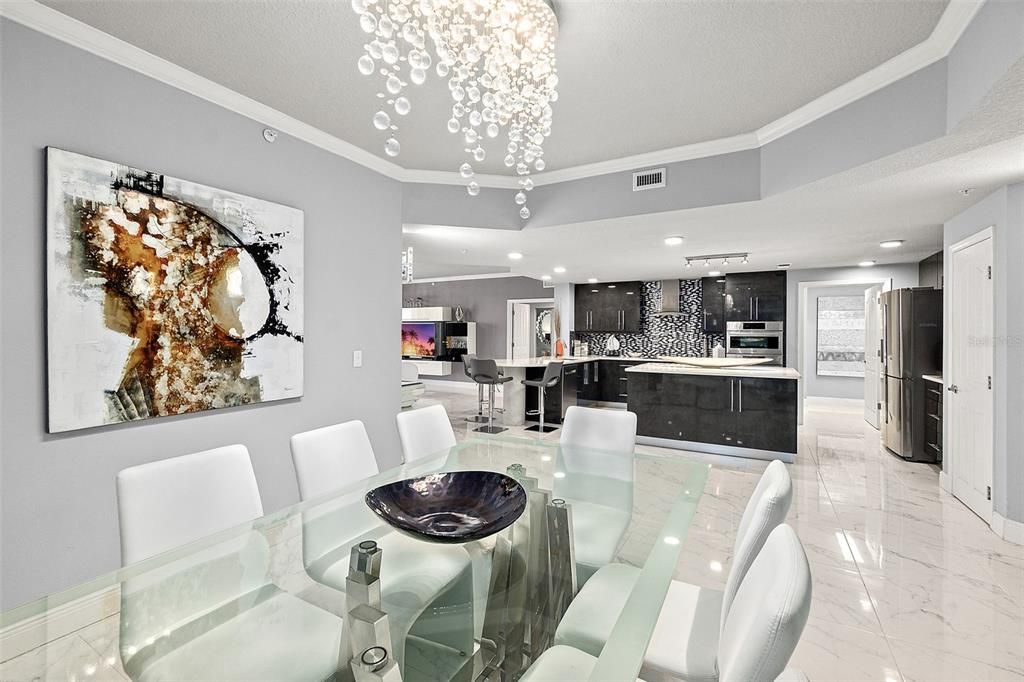 待售: $749,000 (2 贝兹, 2 浴室, 2040 平方英尺)