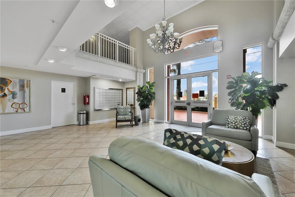 待售: $749,000 (2 贝兹, 2 浴室, 2040 平方英尺)