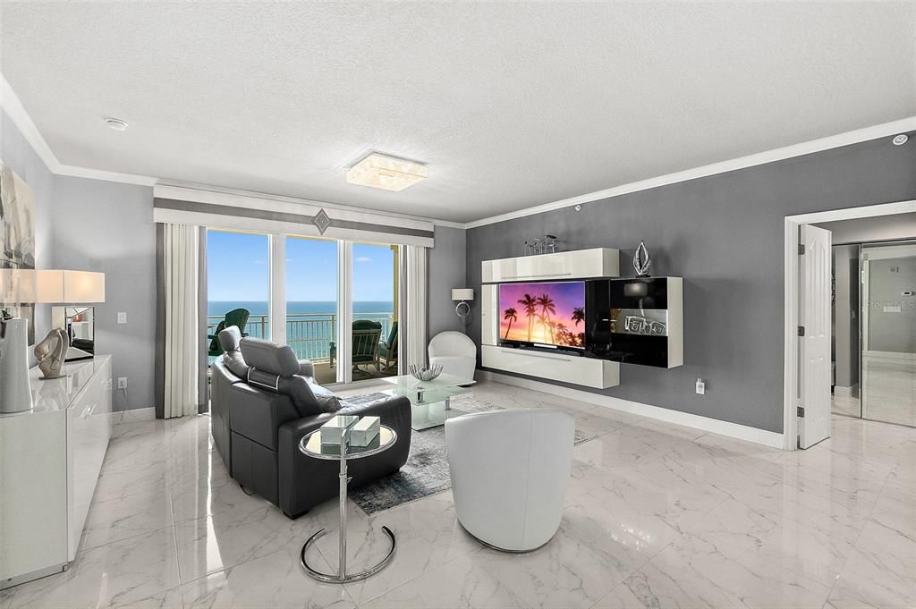 待售: $749,000 (2 贝兹, 2 浴室, 2040 平方英尺)