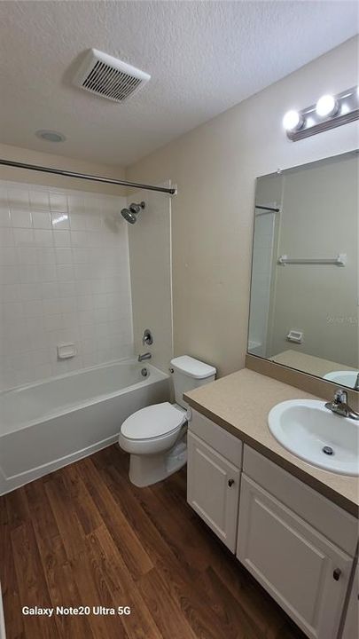 Active With Contract: $1,750 (2 beds, 2 baths, 1106 Square Feet)