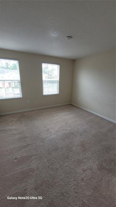 Active With Contract: $1,750 (2 beds, 2 baths, 1106 Square Feet)