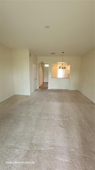 Active With Contract: $1,750 (2 beds, 2 baths, 1106 Square Feet)
