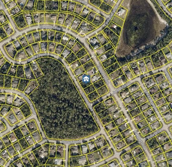 待售: $74,000 (0.23 acres)