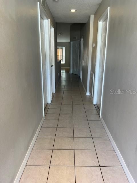 合同活跃: $1,599 (3 贝兹, 2 浴室, 1212 平方英尺)