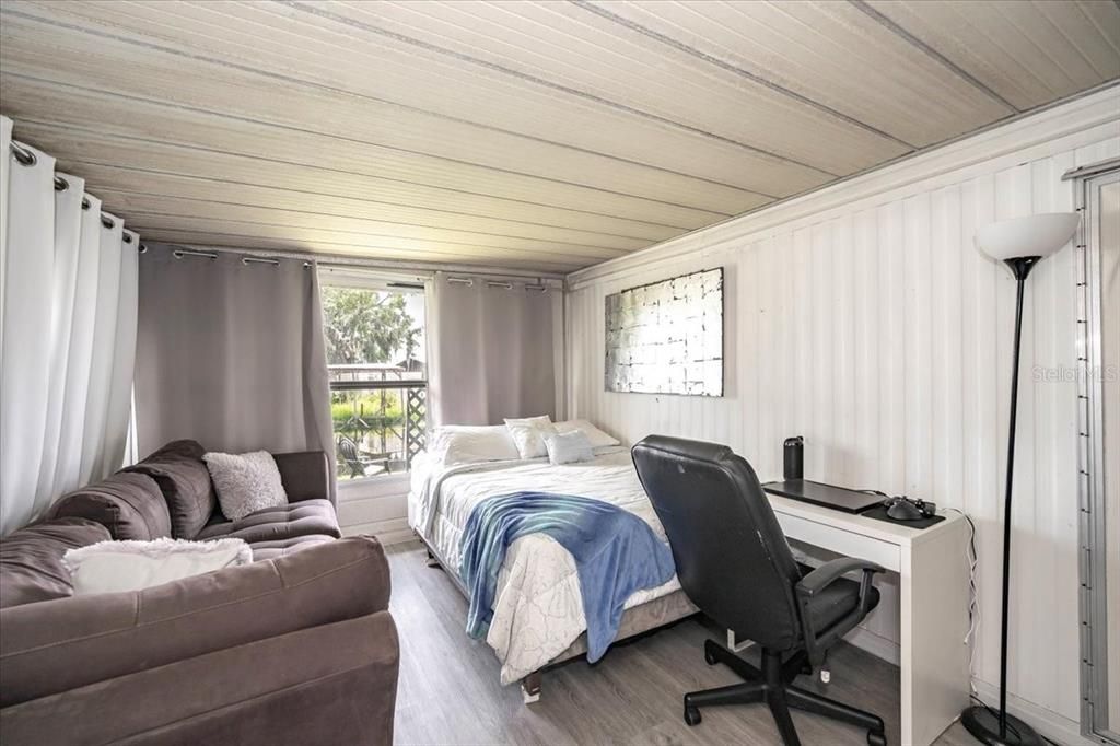 For Sale: $199,000 (3 beds, 1 baths, 1028 Square Feet)