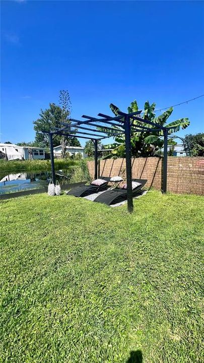 For Sale: $199,000 (3 beds, 1 baths, 1028 Square Feet)