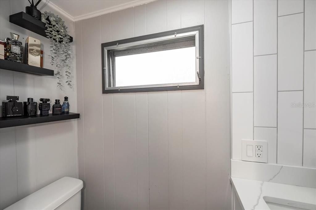 For Sale: $199,000 (3 beds, 1 baths, 1028 Square Feet)