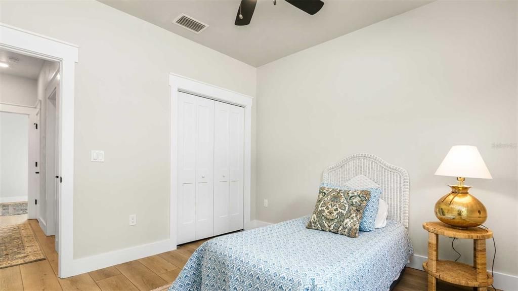 Activo con contrato: $339,707 (3 camas, 2 baños, 1810 Pies cuadrados)