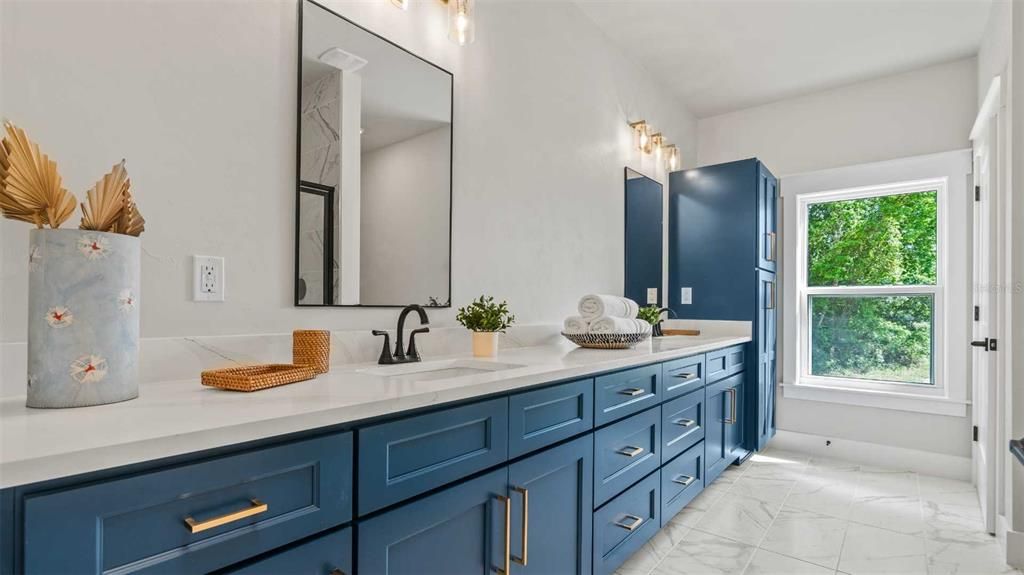 Activo con contrato: $339,707 (3 camas, 2 baños, 1810 Pies cuadrados)