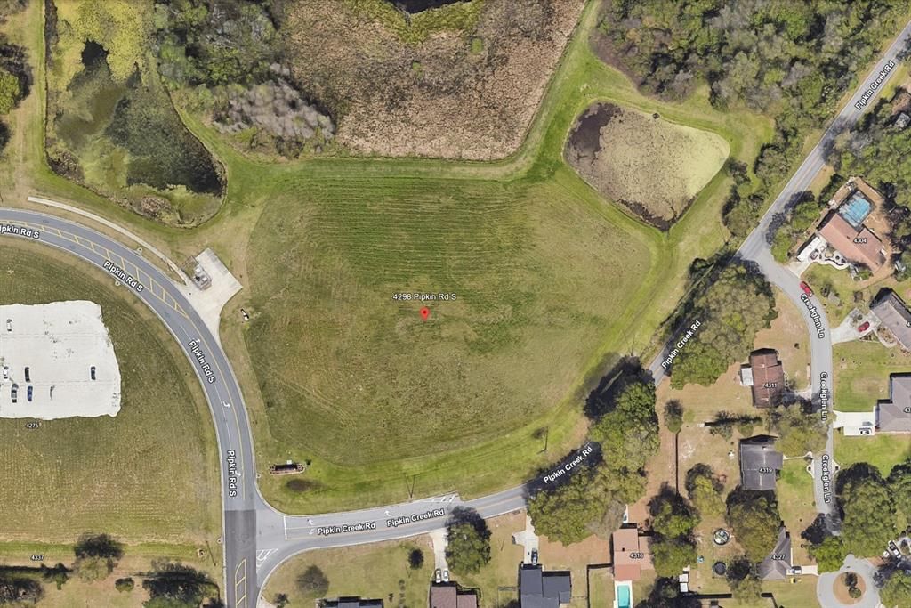 待售: $1,490,000 (3.54 acres)