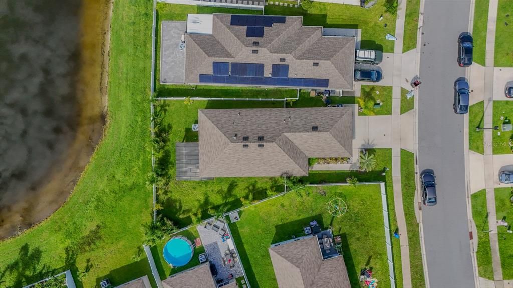 合同活跃: $335,000 (3 贝兹, 2 浴室, 1348 平方英尺)