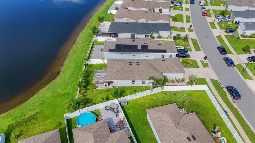 合同活跃: $335,000 (3 贝兹, 2 浴室, 1348 平方英尺)