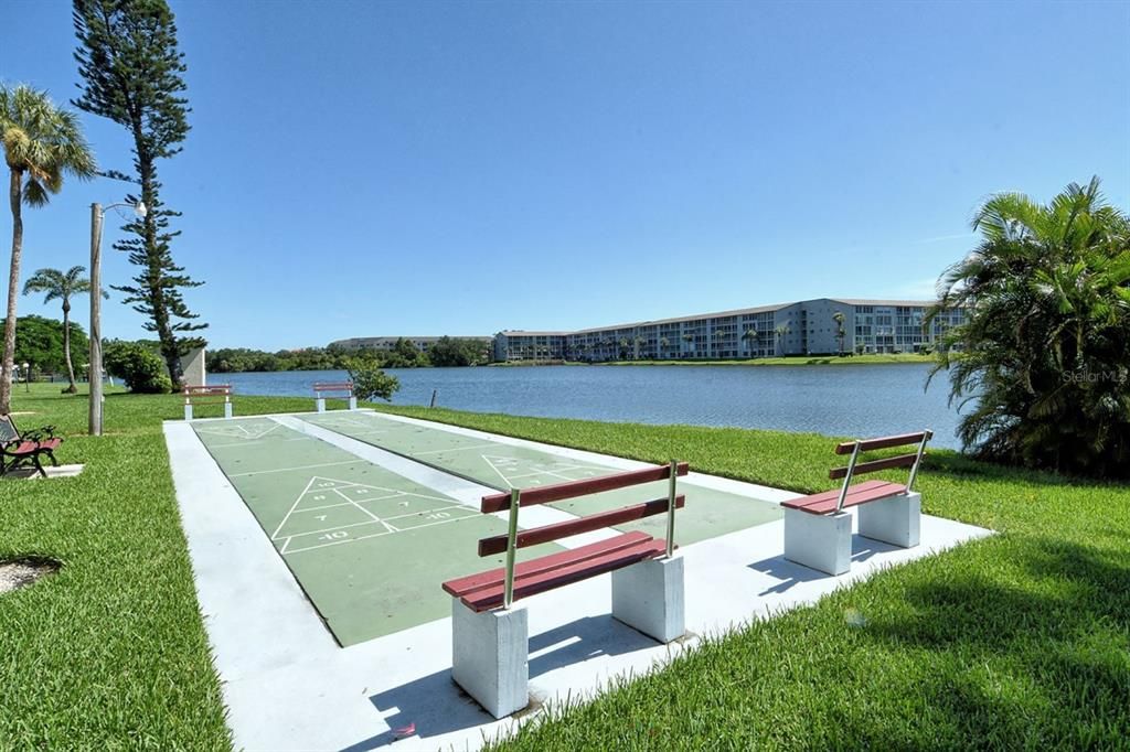 Под контрактом: $115,400 (2 спален, 2 ванн, 960 Квадратных фут)