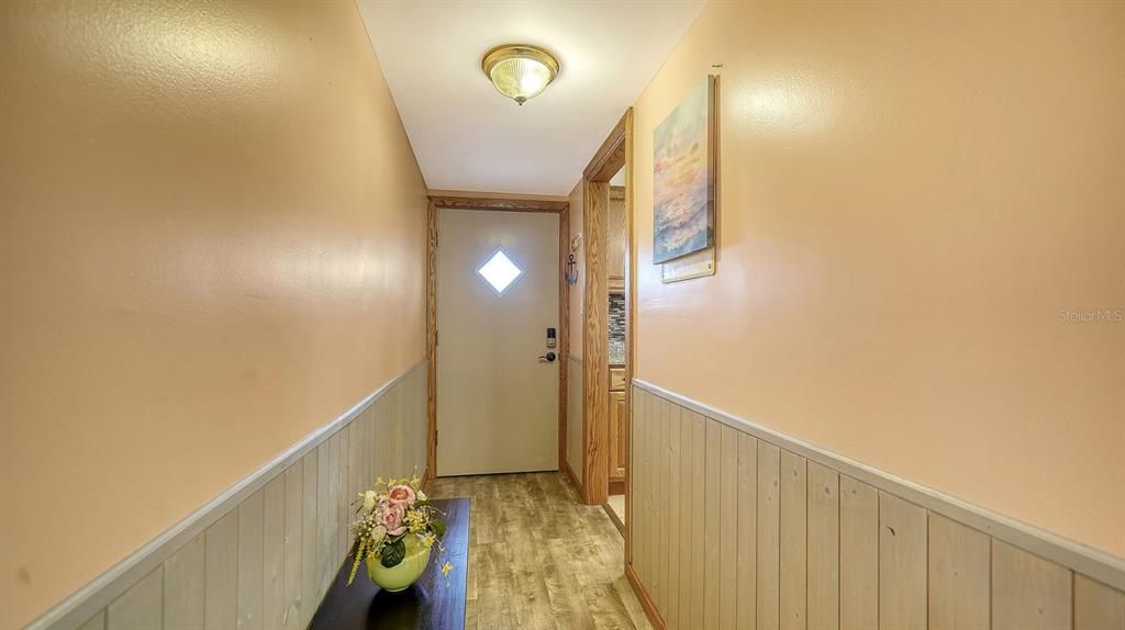 Под контрактом: $115,400 (2 спален, 2 ванн, 960 Квадратных фут)