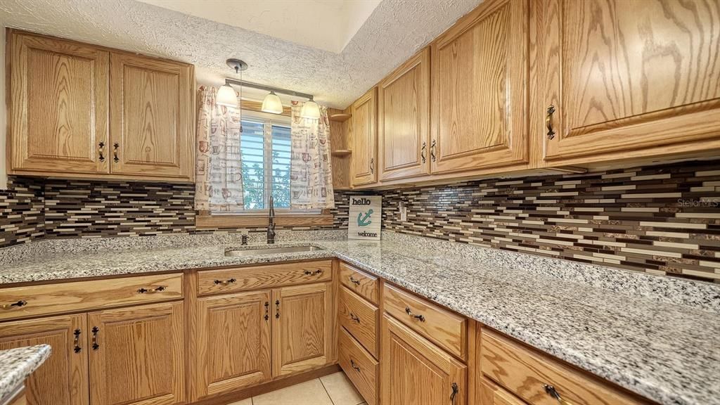 Под контрактом: $115,400 (2 спален, 2 ванн, 960 Квадратных фут)