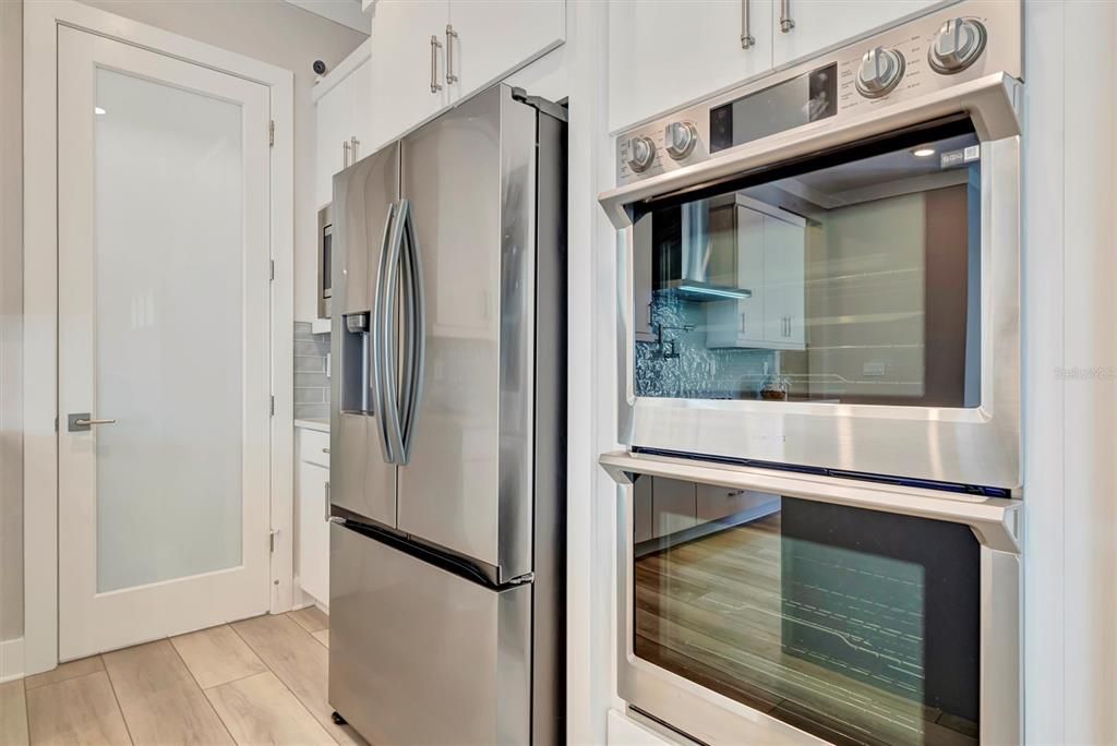 На продажу: $959,066 (4 спален, 3 ванн, 2457 Квадратных фут)