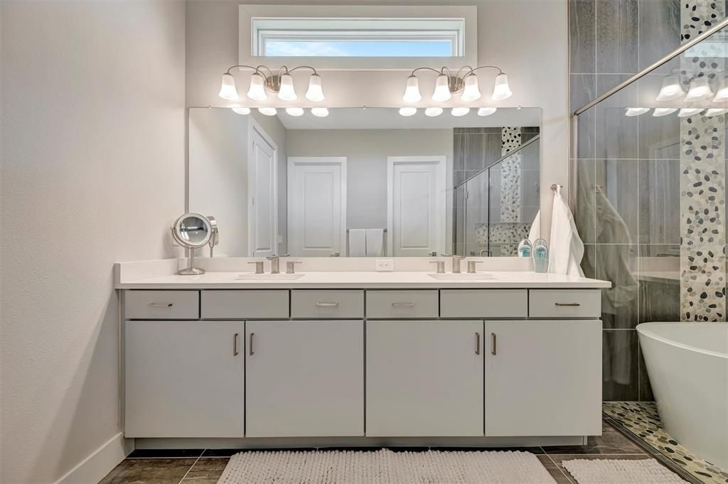 На продажу: $959,066 (4 спален, 3 ванн, 2457 Квадратных фут)