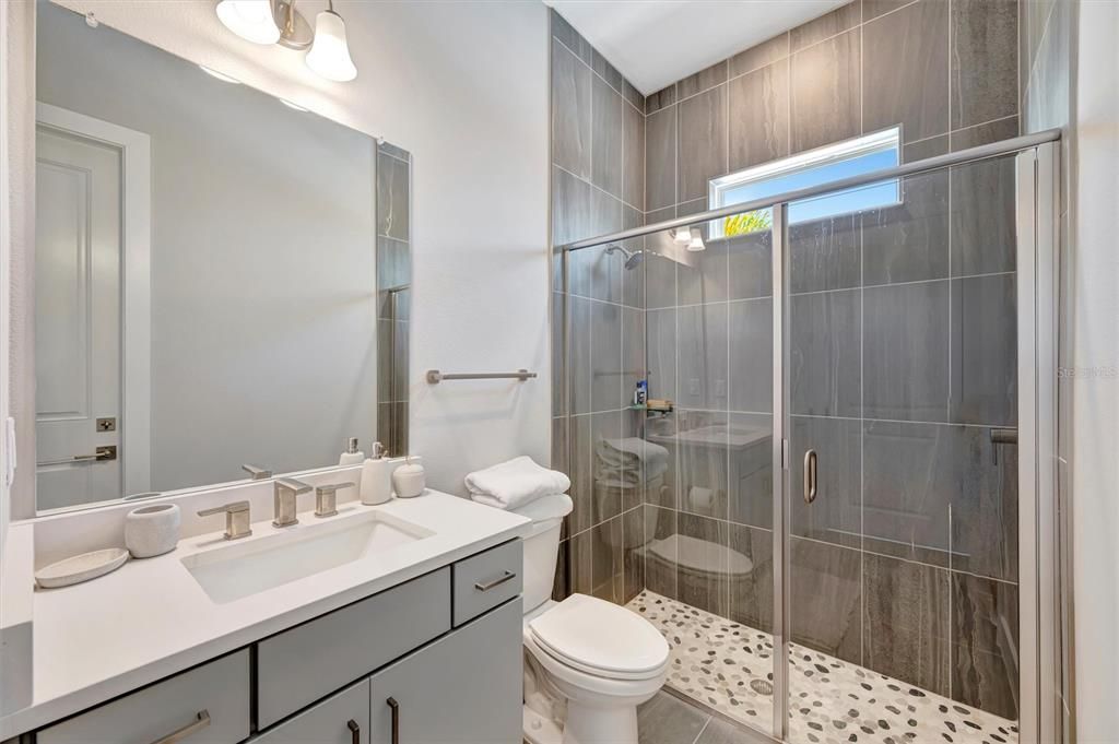 На продажу: $959,066 (4 спален, 3 ванн, 2457 Квадратных фут)