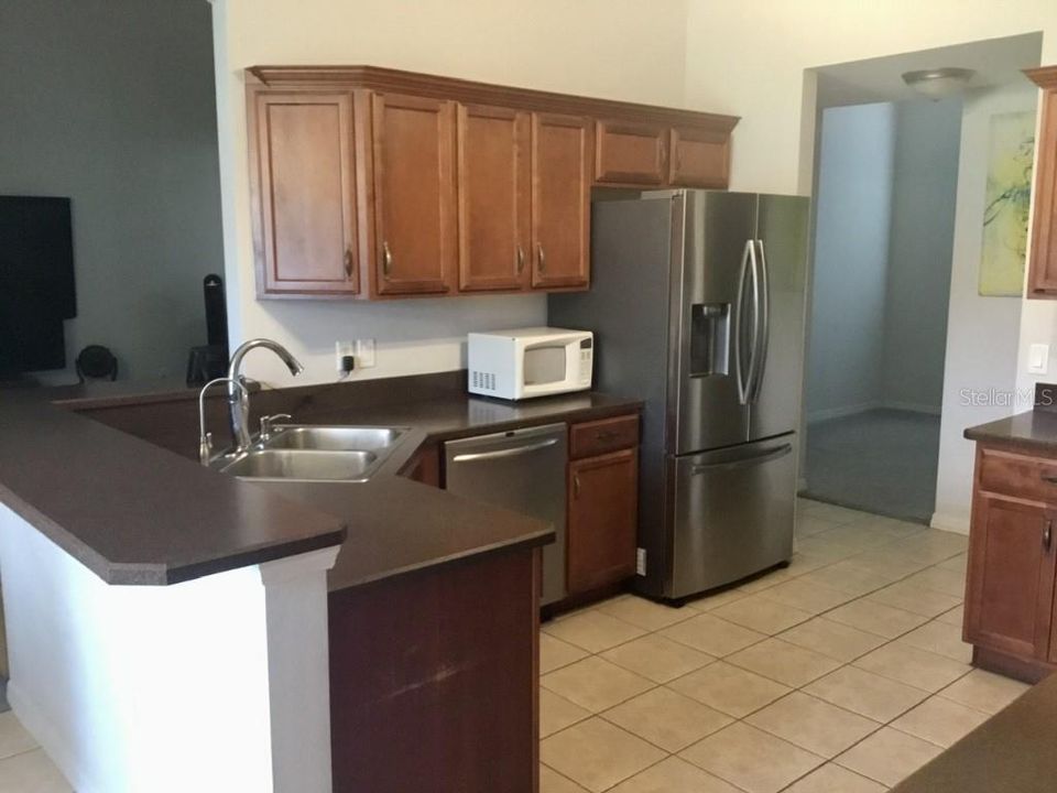 En Venta: $825,000 (3 camas, 2 baños, 2091 Pies cuadrados)