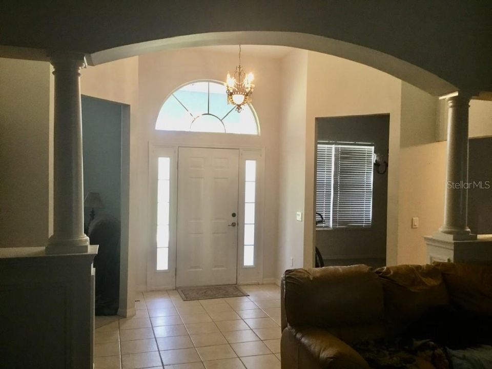 En Venta: $825,000 (3 camas, 2 baños, 2091 Pies cuadrados)