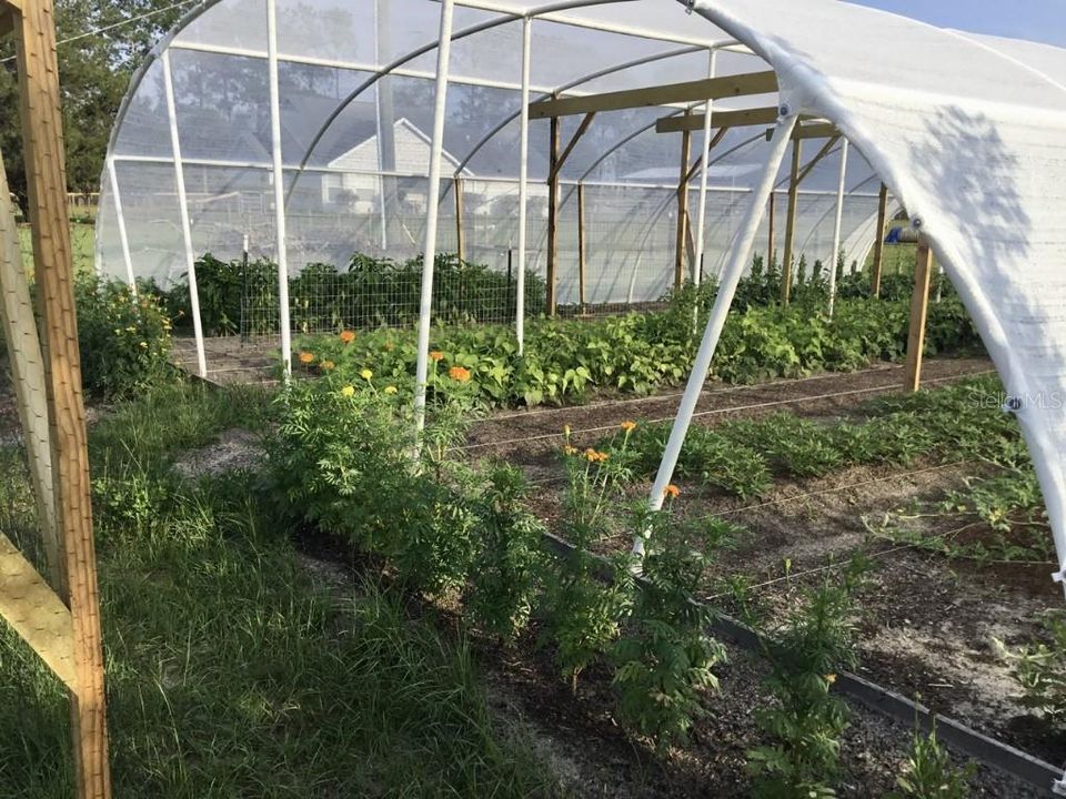 En Venta: $825,000 (3 camas, 2 baños, 2091 Pies cuadrados)