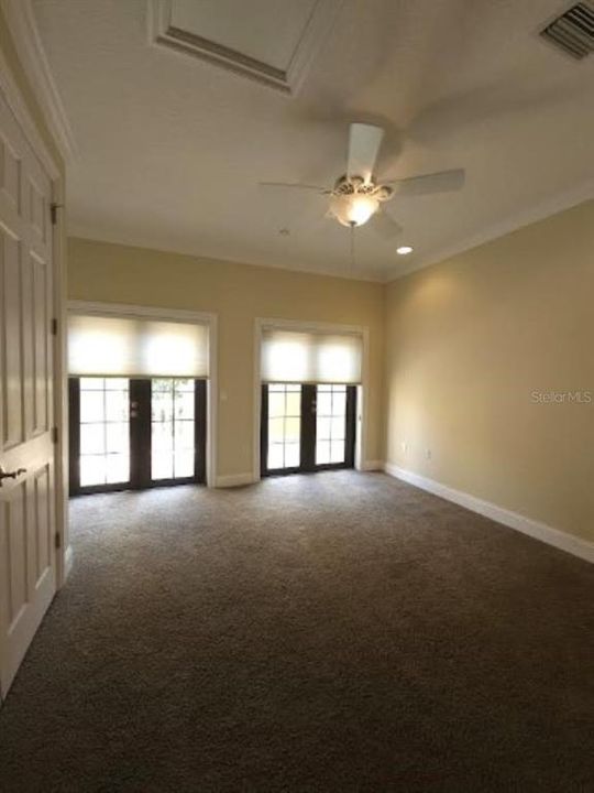 Active With Contract: $3,100 (2 beds, 2 baths, 1605 Square Feet)