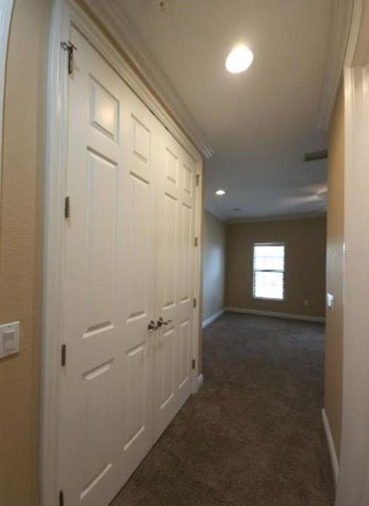Active With Contract: $3,100 (2 beds, 2 baths, 1605 Square Feet)