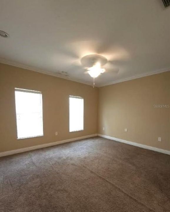 Active With Contract: $3,100 (2 beds, 2 baths, 1605 Square Feet)