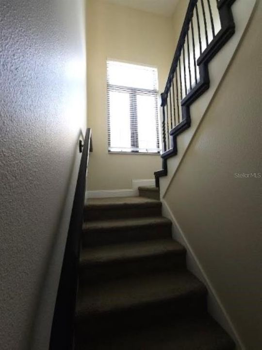 Active With Contract: $3,100 (2 beds, 2 baths, 1605 Square Feet)