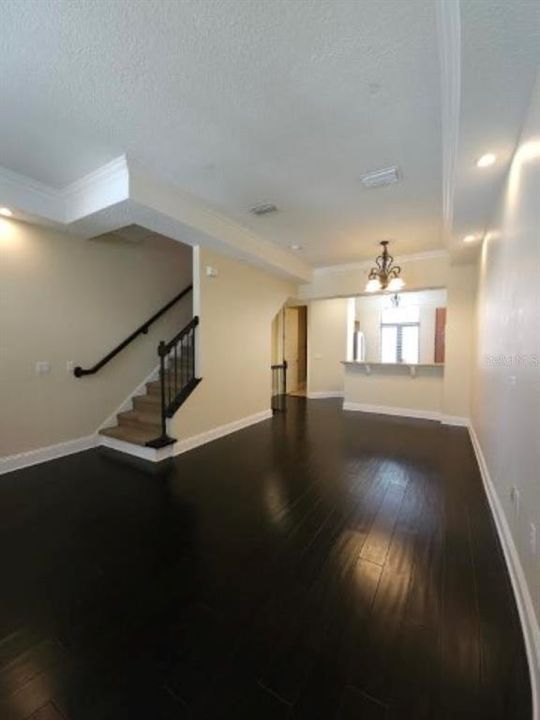 Active With Contract: $3,100 (2 beds, 2 baths, 1605 Square Feet)