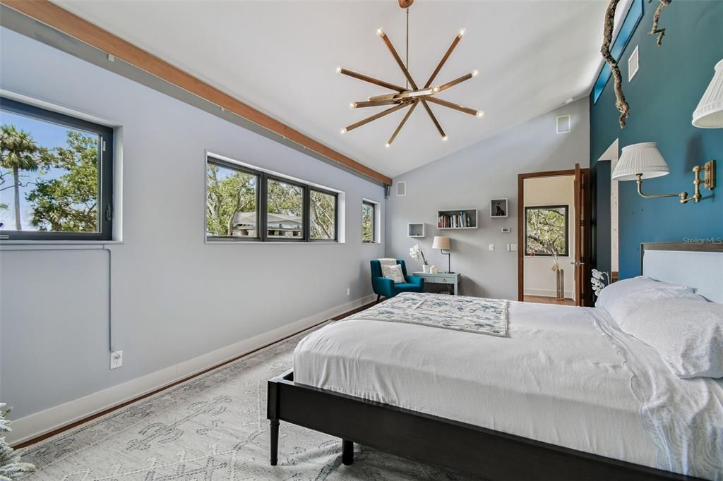 На продажу: $3,750,000 (2 спален, 3 ванн, 2365 Квадратных фут)