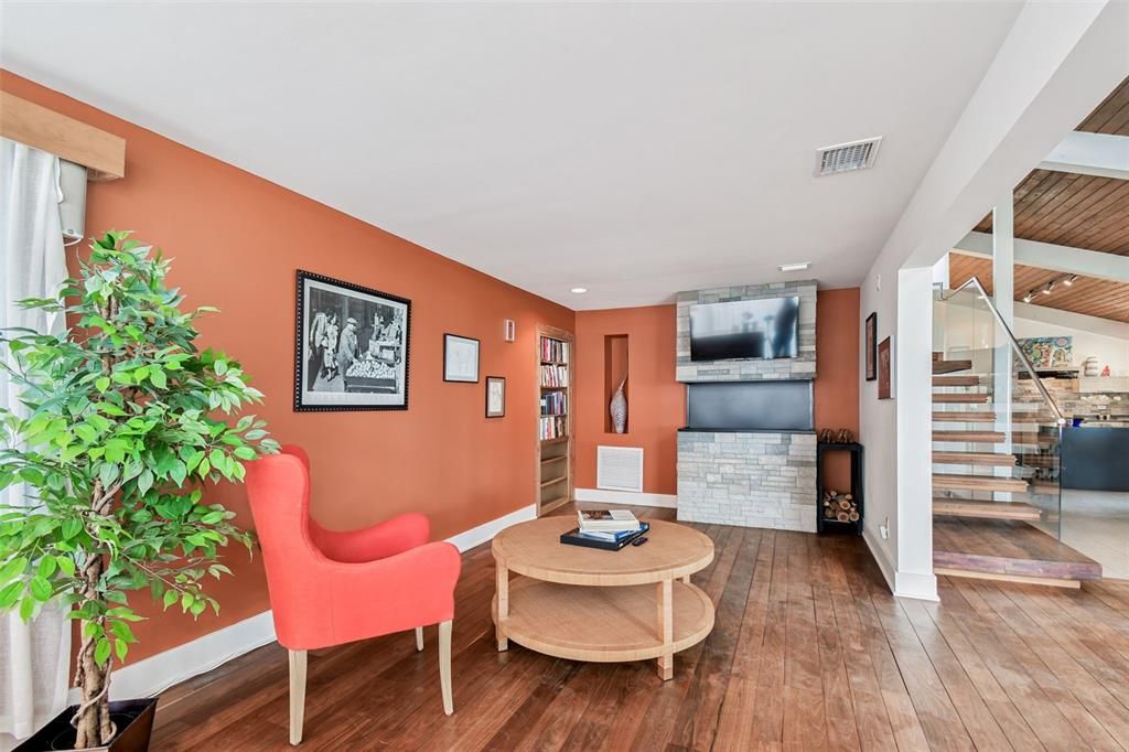 На продажу: $3,750,000 (2 спален, 3 ванн, 2365 Квадратных фут)