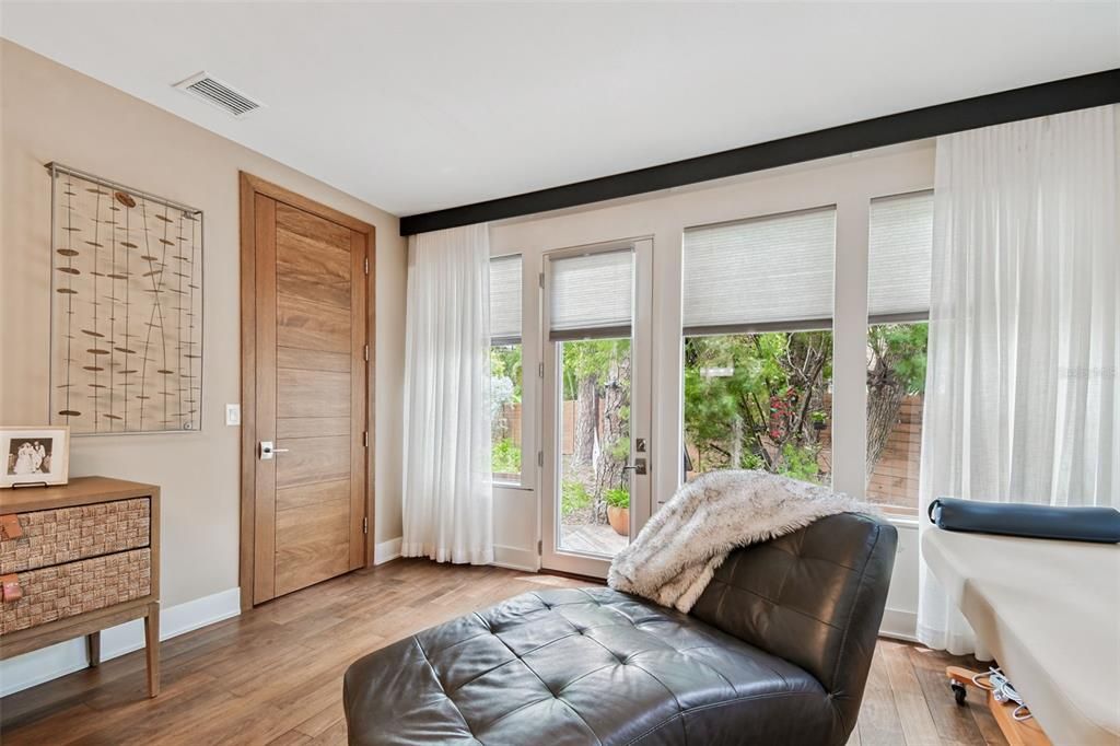 На продажу: $3,750,000 (2 спален, 3 ванн, 2365 Квадратных фут)