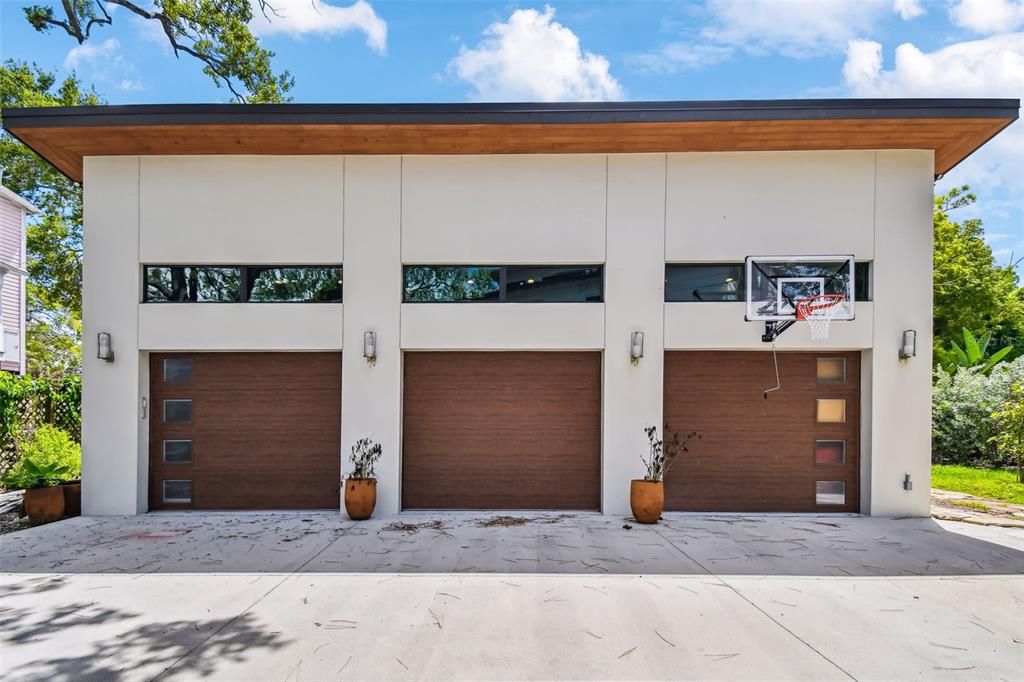 На продажу: $3,750,000 (2 спален, 3 ванн, 2365 Квадратных фут)