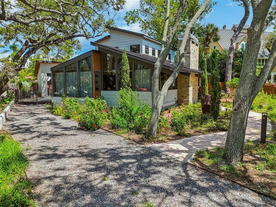 На продажу: $3,750,000 (2 спален, 3 ванн, 2365 Квадратных фут)