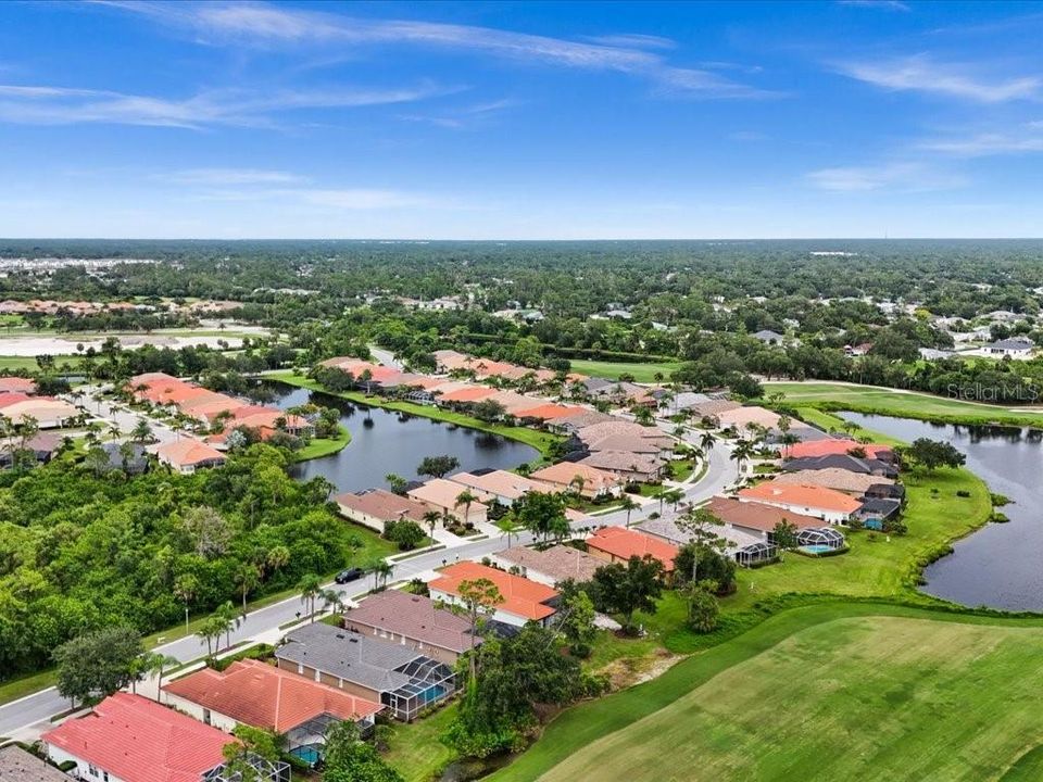 Active With Contract: $460,000 (3 beds, 2 baths, 2088 Square Feet)