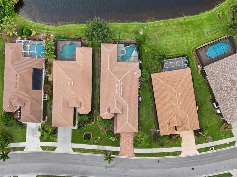 Active With Contract: $460,000 (3 beds, 2 baths, 2088 Square Feet)