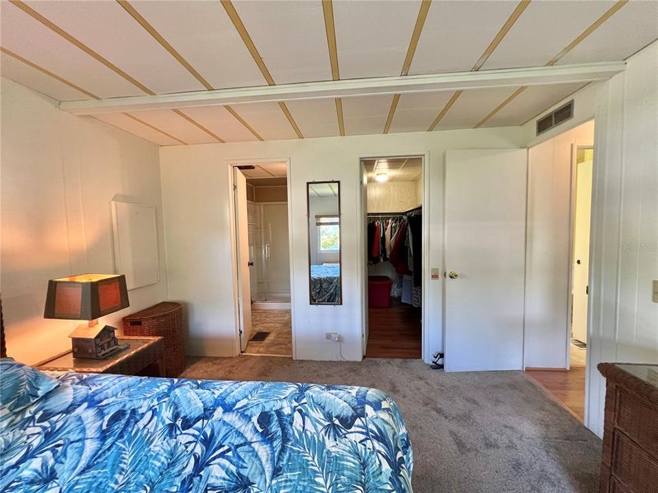 На продажу: $99,900 (2 спален, 2 ванн, 960 Квадратных фут)