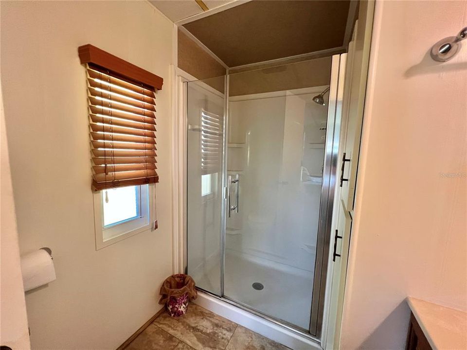 На продажу: $99,900 (2 спален, 2 ванн, 960 Квадратных фут)