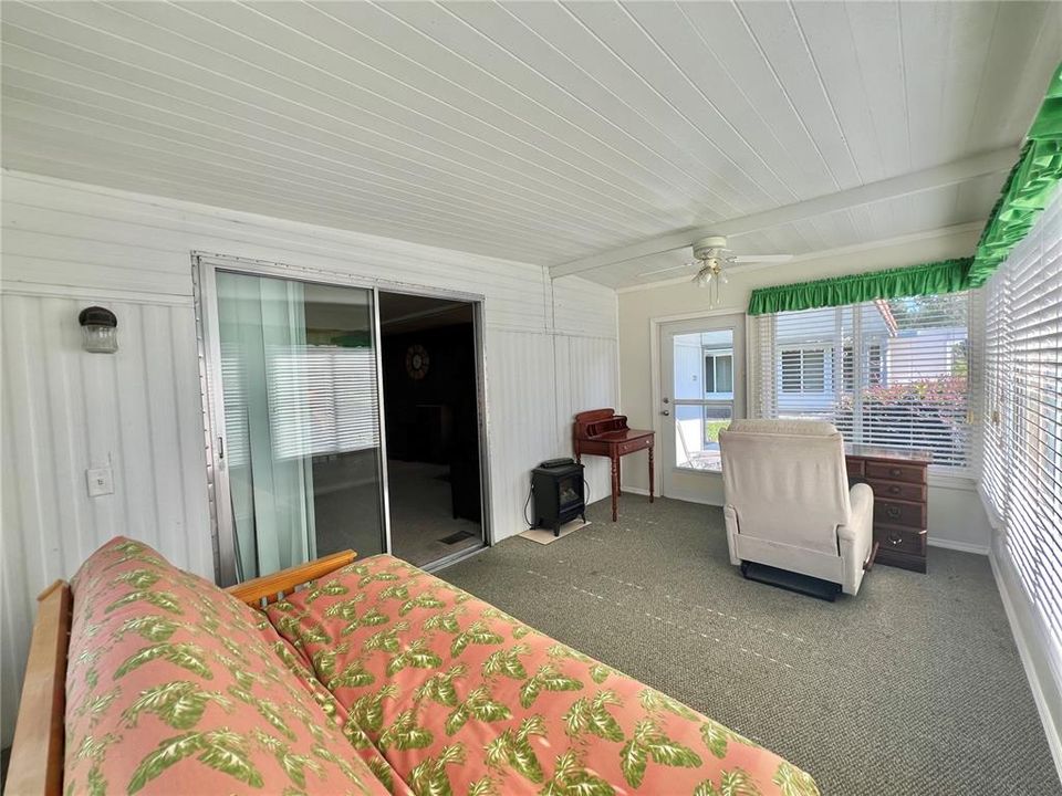 На продажу: $99,900 (2 спален, 2 ванн, 960 Квадратных фут)