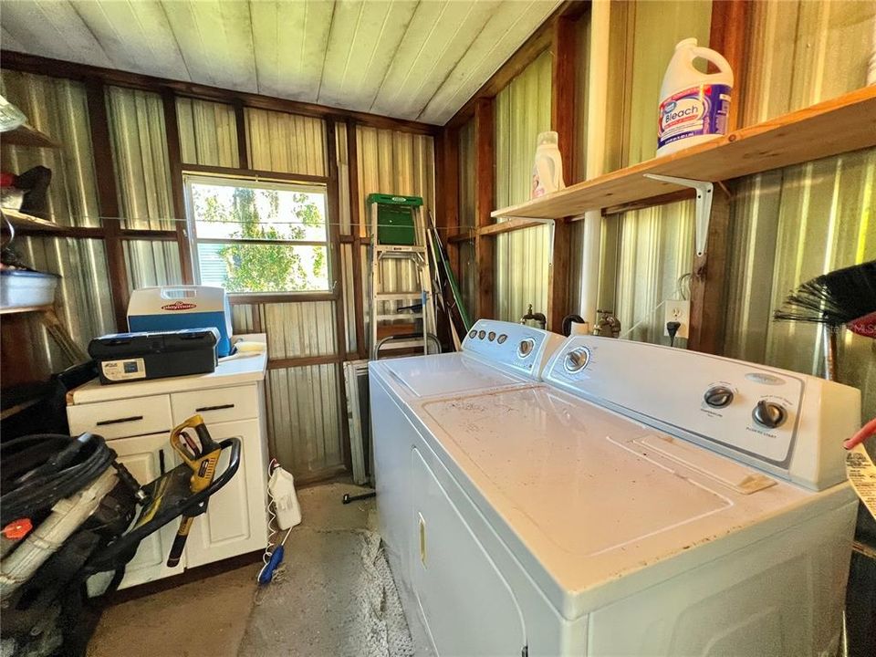 На продажу: $99,900 (2 спален, 2 ванн, 960 Квадратных фут)